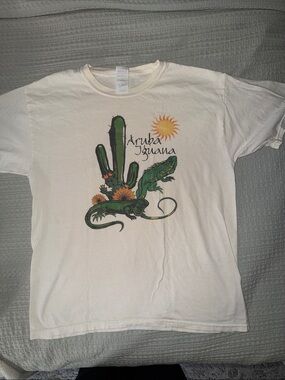 Vintage Aruba Iguana Graphic Tee - White with Green Print